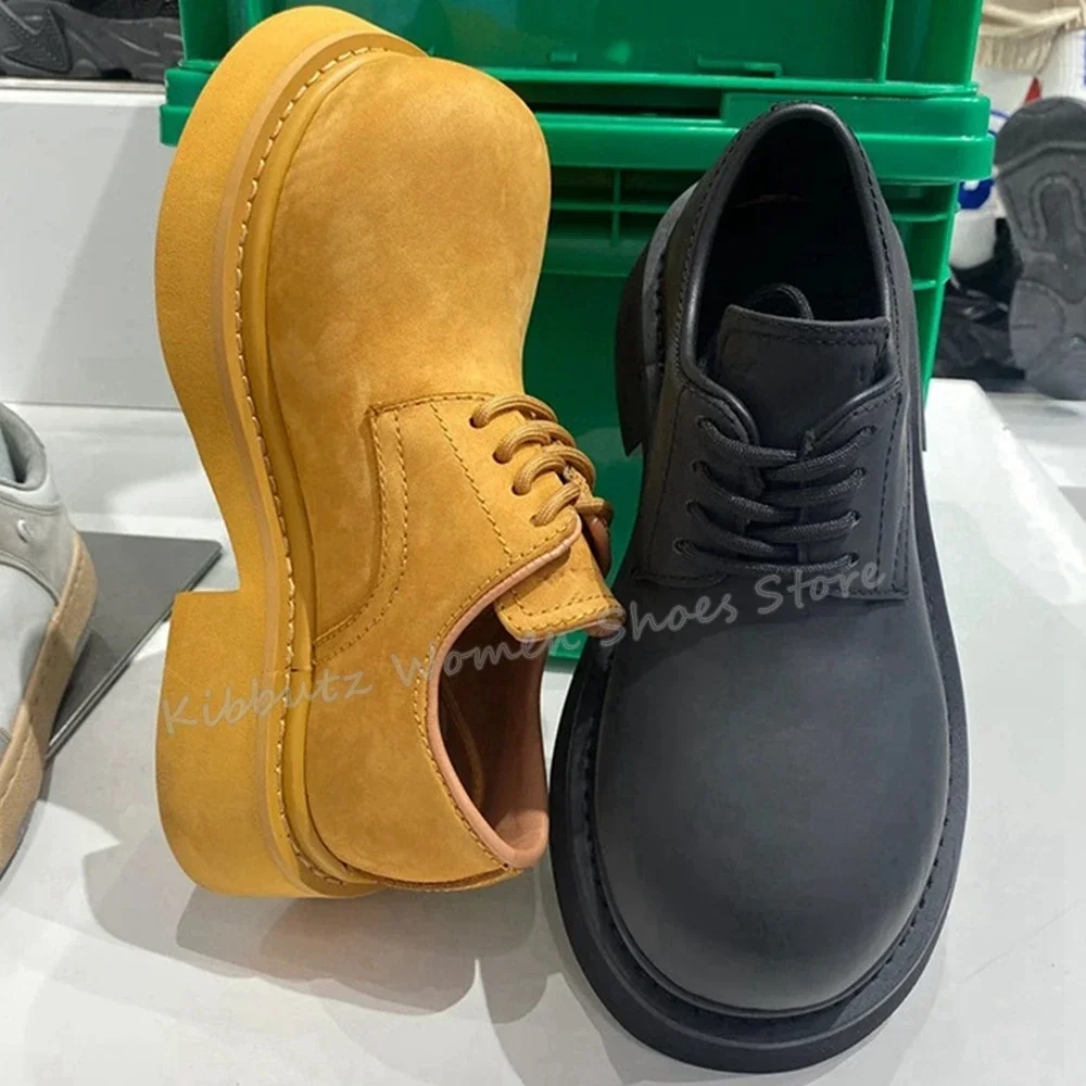 Duże pompony, sznurowane, masy – Boots recenzja i cena
